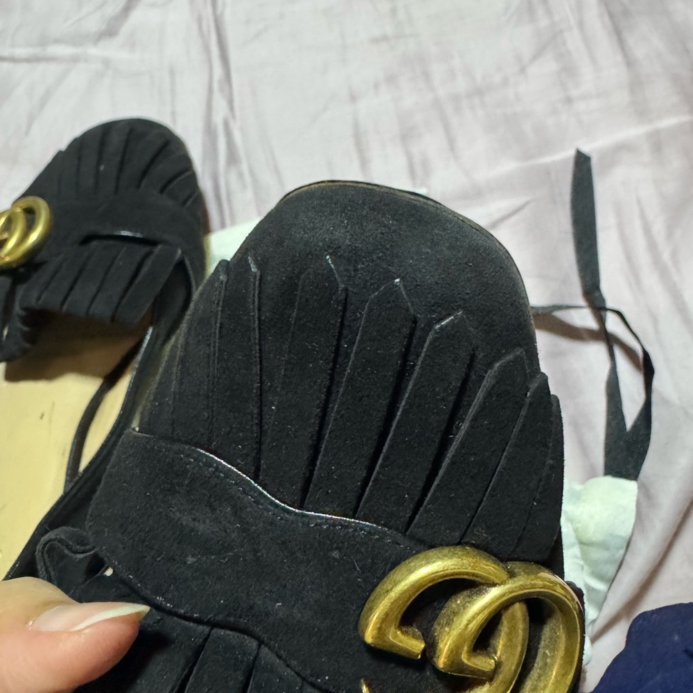 Gucci Women's Black Suede Fringe Loafers with Gold GG Hardware Size 6 - Picture 13 of 16